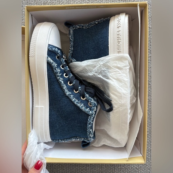 Michael Kors Evy High-Top Denim Sneakers Size 8.5 – Brand New in Box - Picture 4 of 12